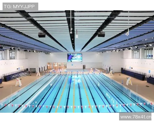 以游泳池为核心打造的多功能休闲娱乐区全方位体验探索